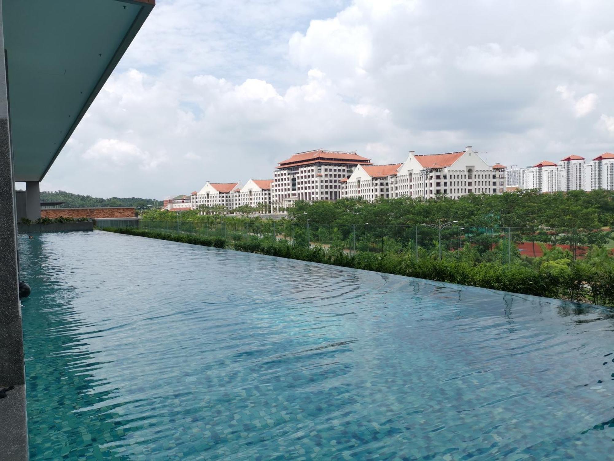 Bell Suite @ Sepang By Mhs Екстериор снимка